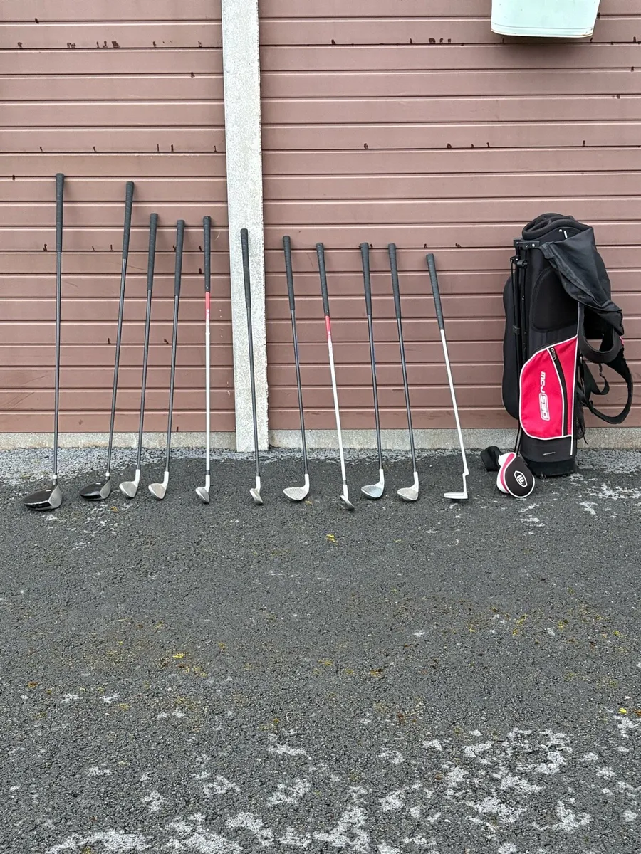 Junior Golf Bag - Image 1
