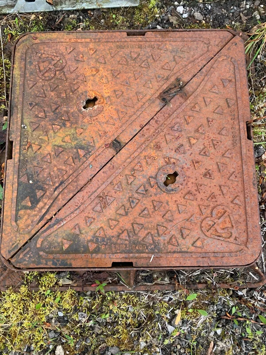Manhole covers, aco, highway kerbs - Image 3