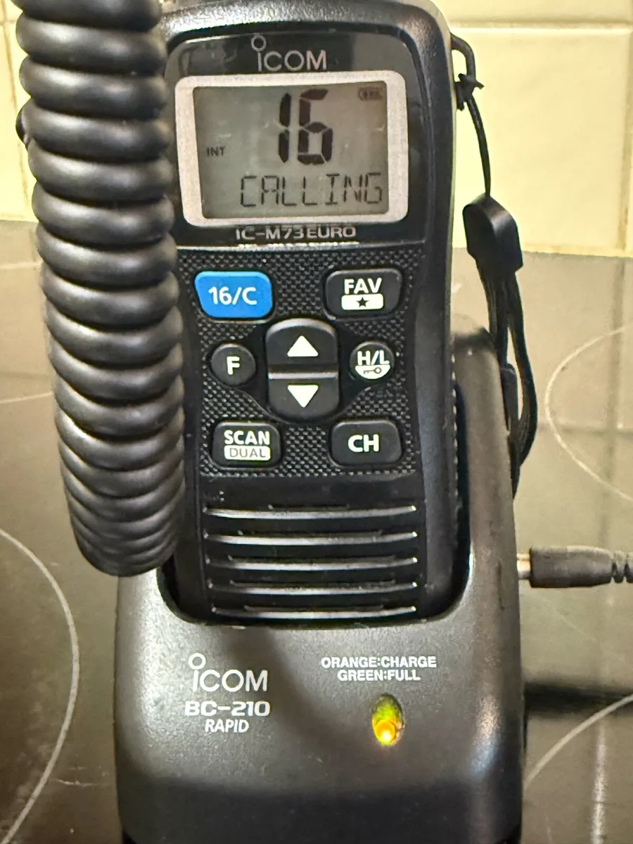 VHF Radio - Image 2