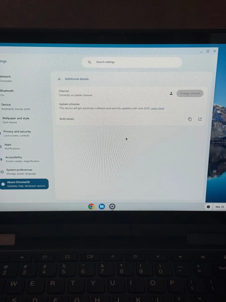 Lenovo C13 Yoga Chrome Laptop Ryzen5/8GB/128GB - Image 4