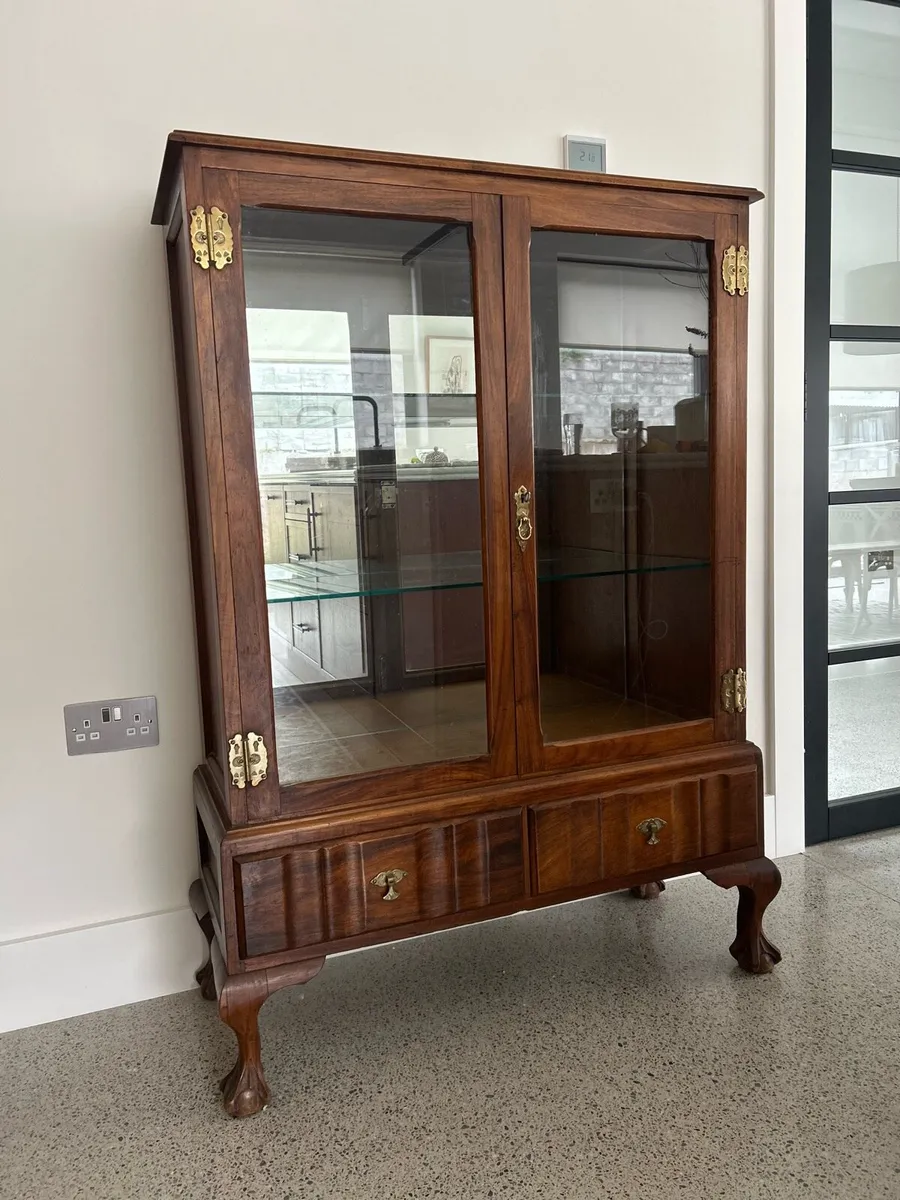 Storage/Drinks cabinet - Image 4