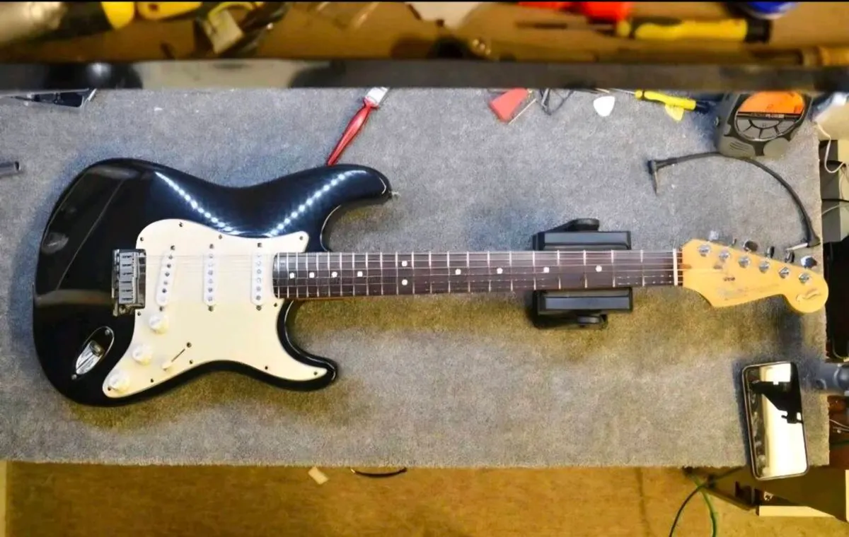 Fender 40th Anniversary Stratocaster - Image 1
