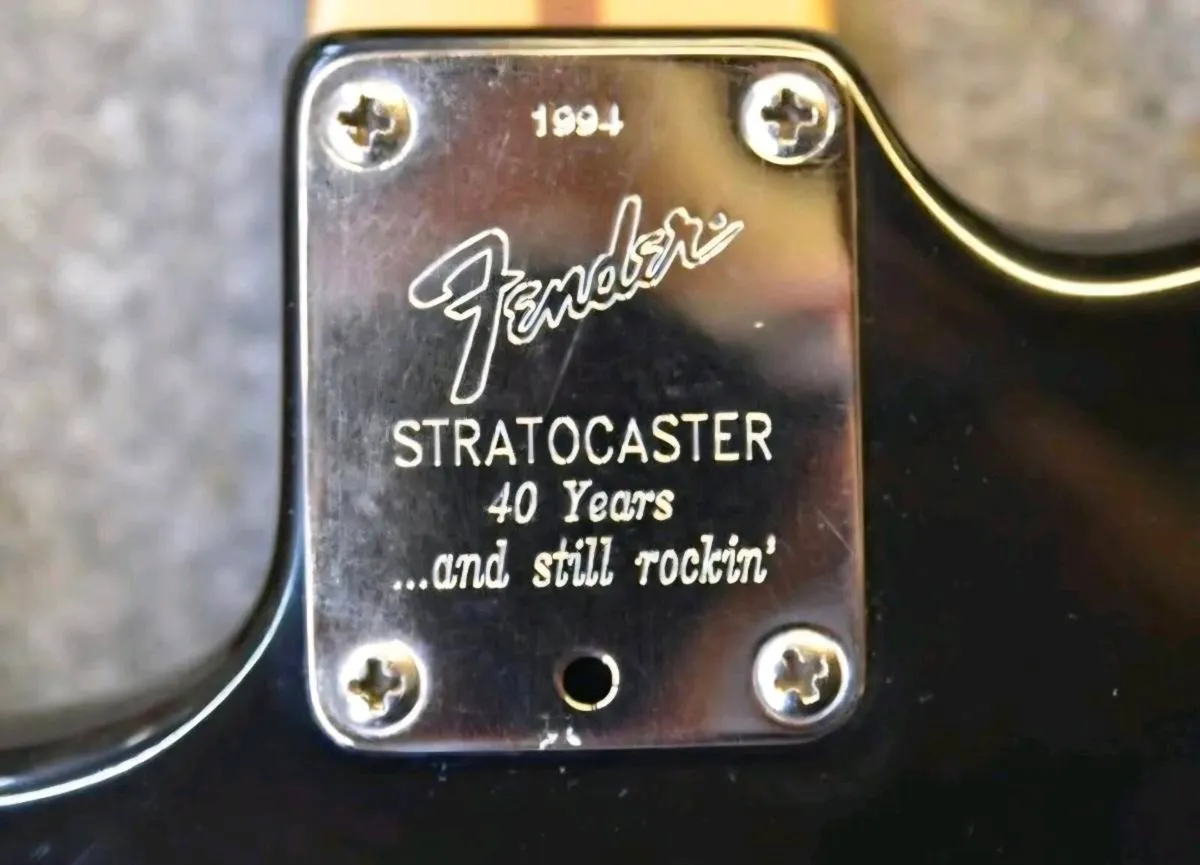 Fender 40th Anniversary Stratocaster - Image 3