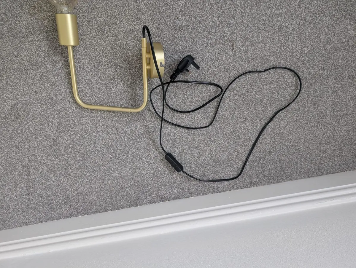 GoodHome Ghlin Industrial Gold Wall Light - Image 1