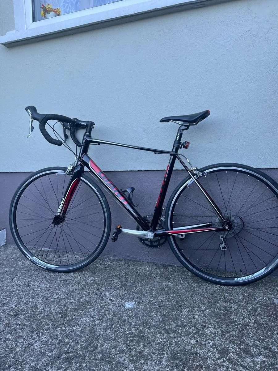 Giant Defy 2, Road bike. - Image 2