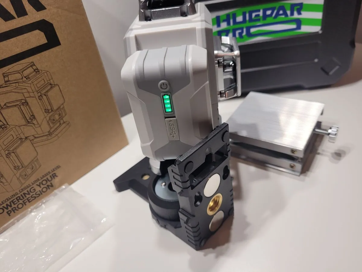 Trade rated PRO-series Laser Level self-leveling - Image 4