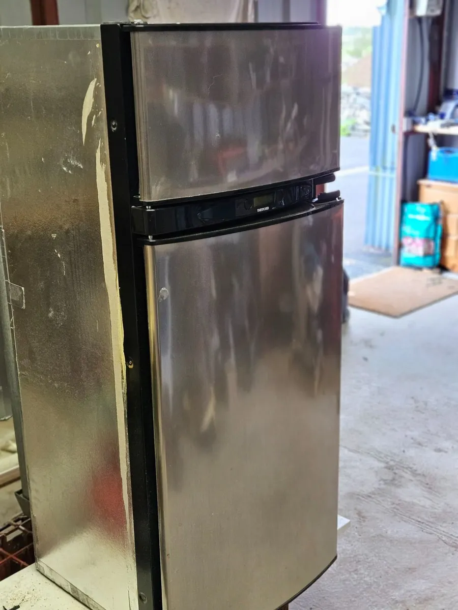 Thetford Fridge Freezer - Image 2