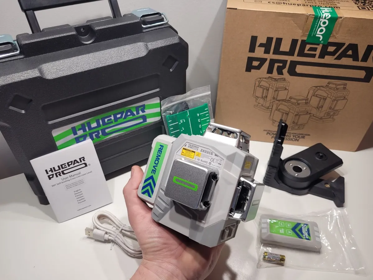 Trade rated Pro-Series laser level 3 x 360 - Image 1