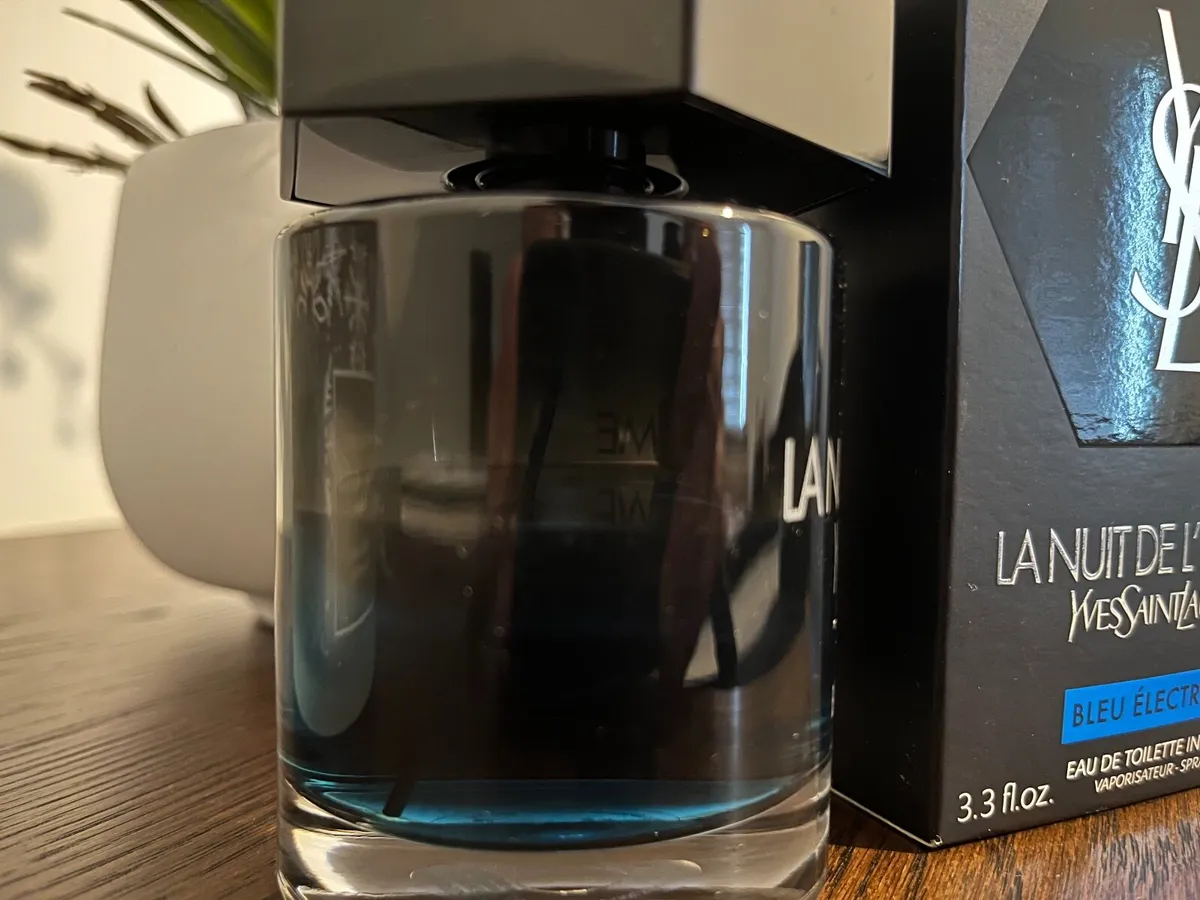 La Nuit de L'Homme Bleu Électrique YSL - Image 2