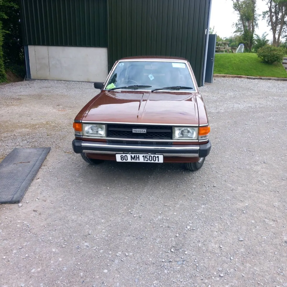 Toyota carina - Image 1