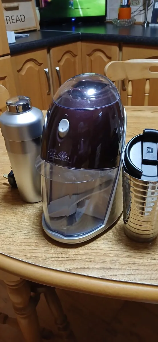 Oz Clarke Ice Crusher & Cocktail Shaker