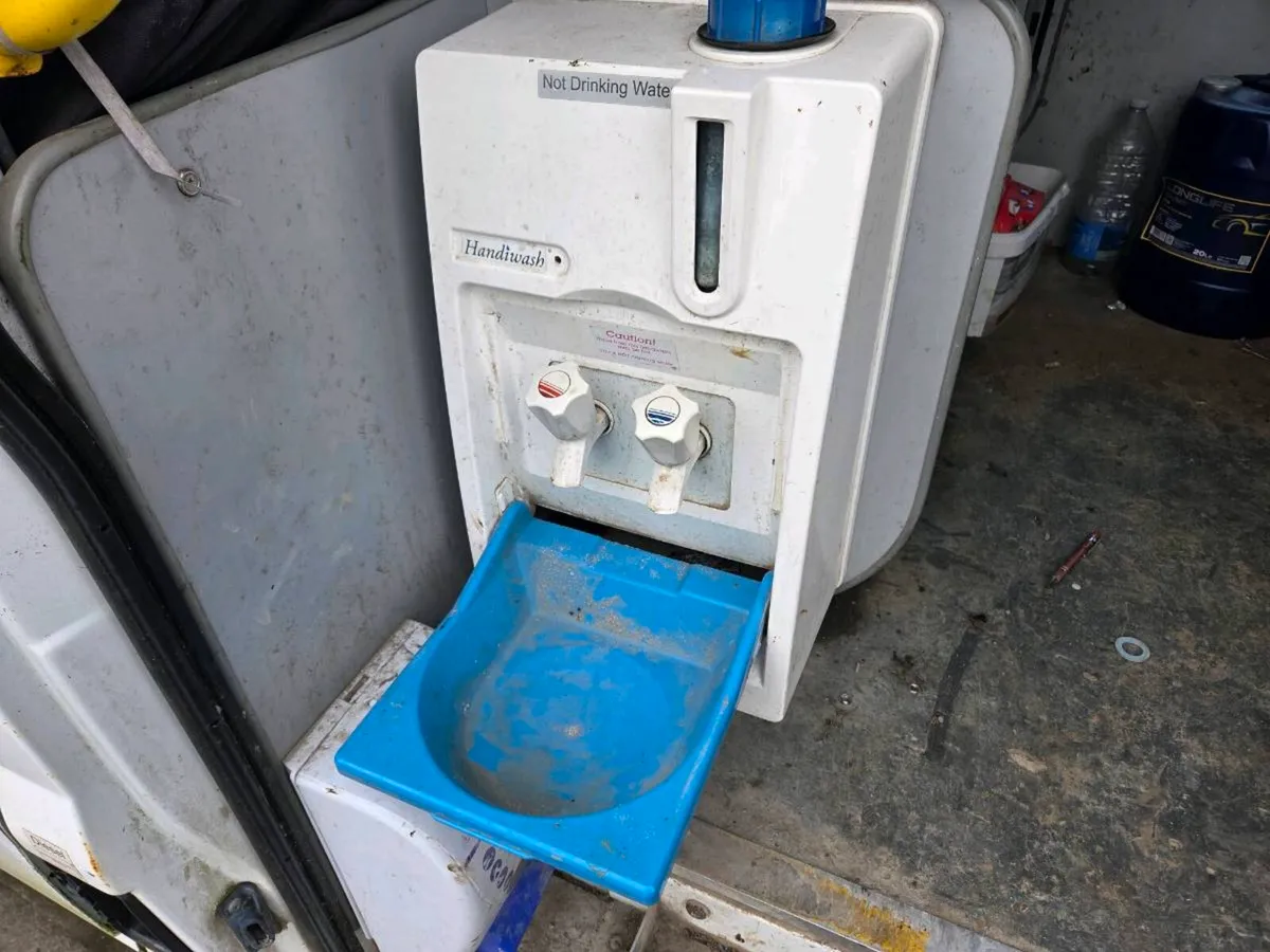 2012 Transit crew cab  NEEDS  ENGINE - Image 3