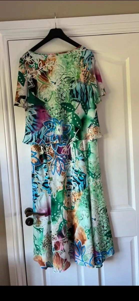 Women’s clothes - Image 4