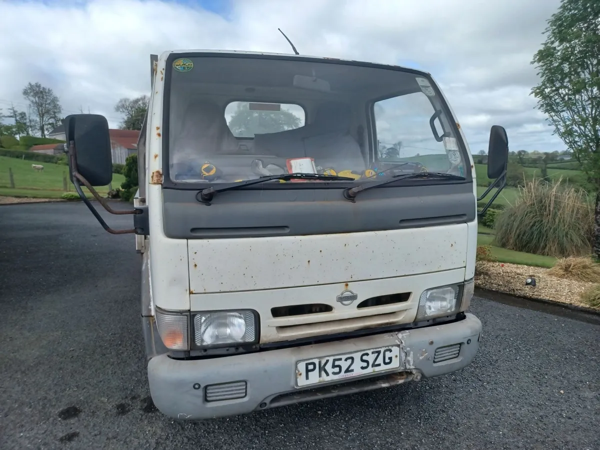 Nissan Cabstar 2002 - Image 4