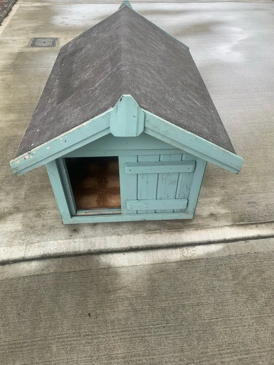 Dog Kennel - Image 1