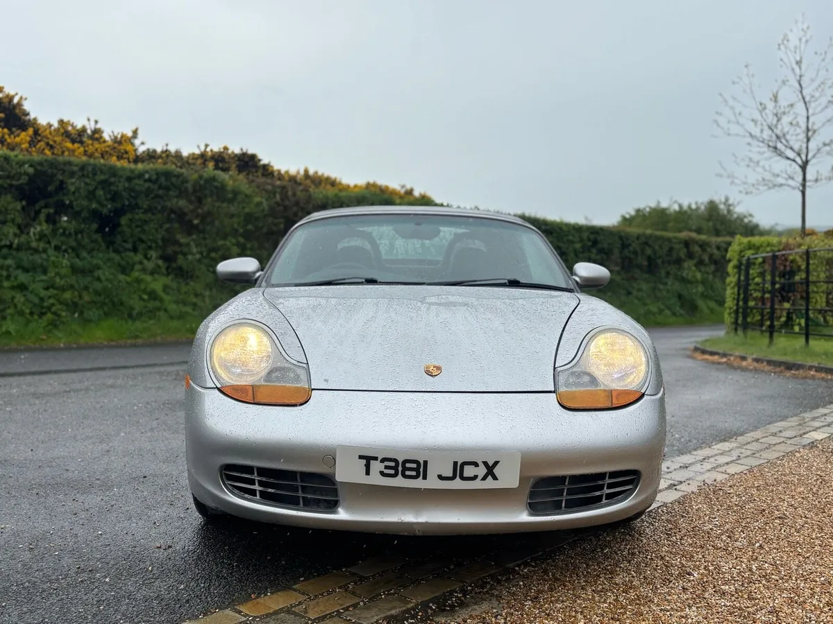 1999 Porsche Boxster 2.5 Manual - Image 2