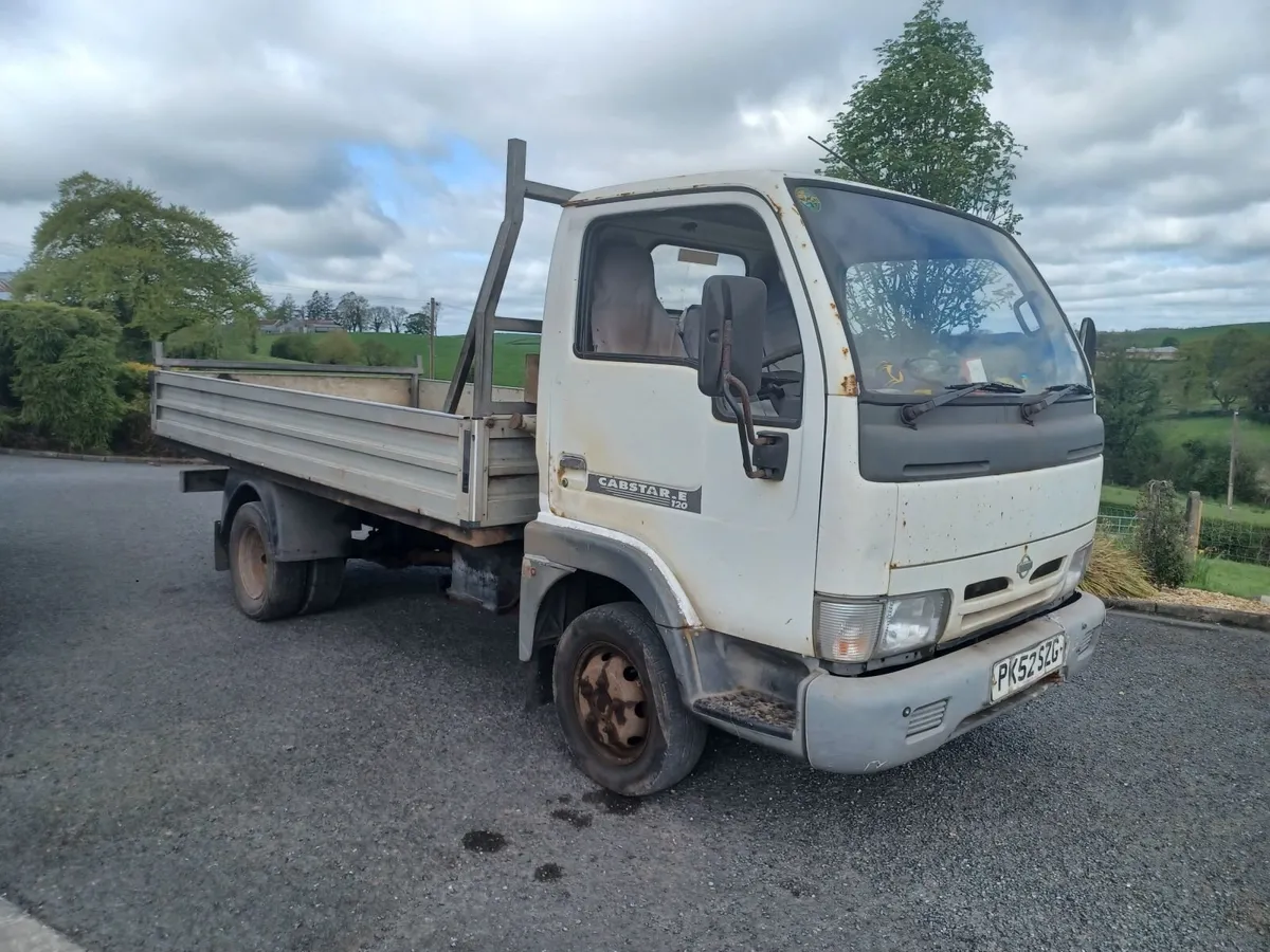 Nissan Cabstar 2002 - Image 1
