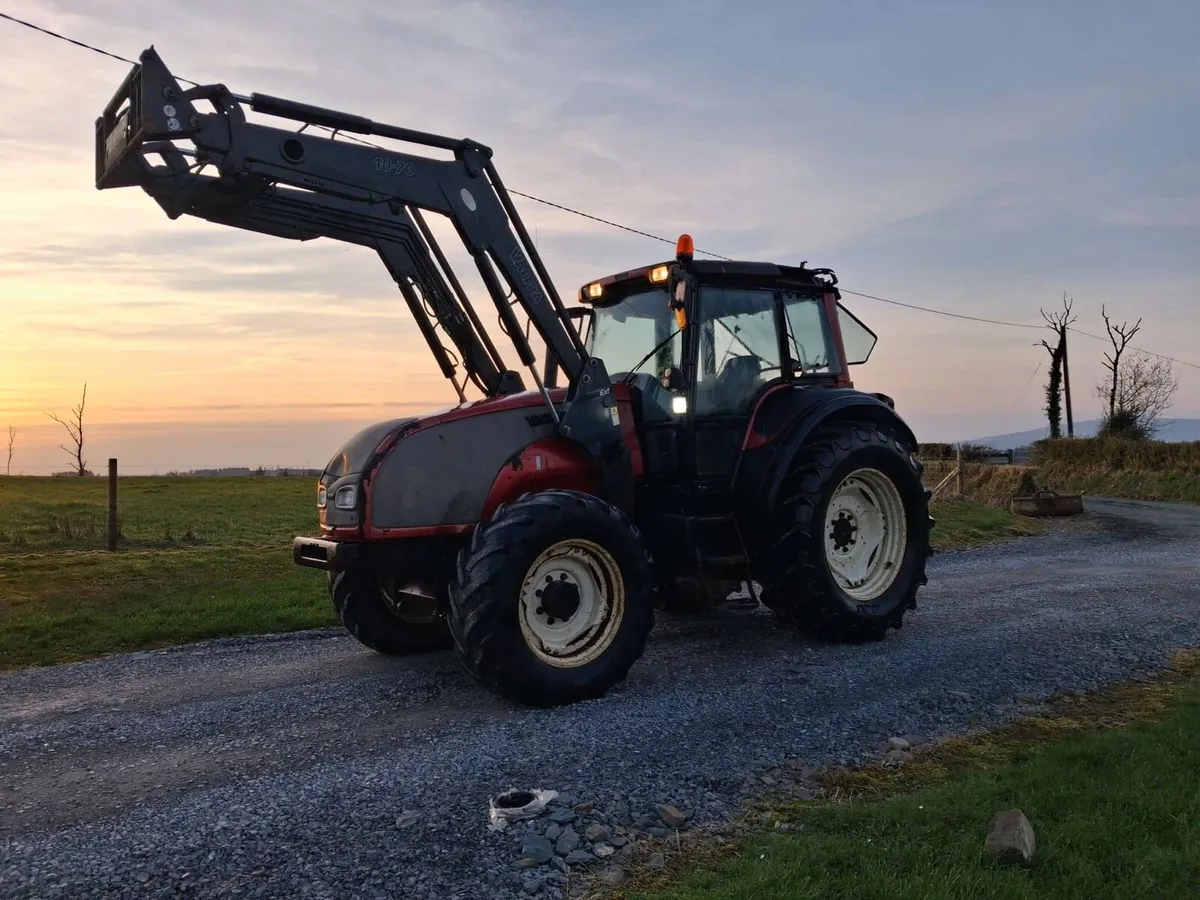 Valtra T130 - Image 2