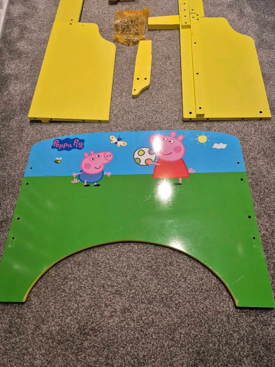 Peppa Pig Toddler Bed - Image 2