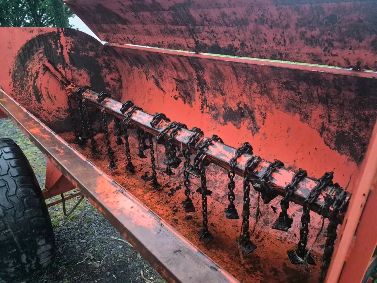 Dung spreader - Image 2