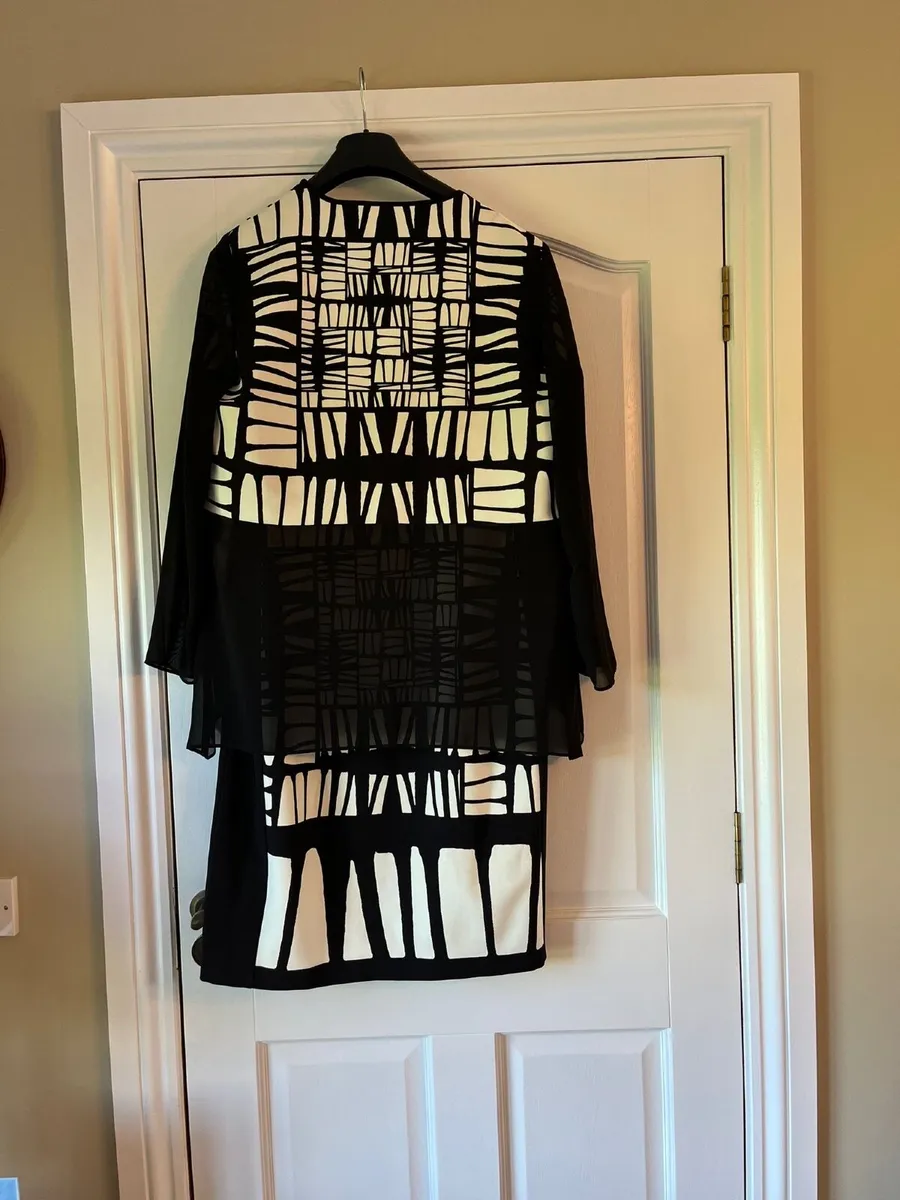 Women’s clothes - Image 4