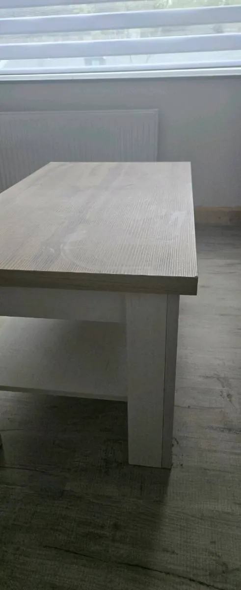 Dunning table and coffee table - Image 4