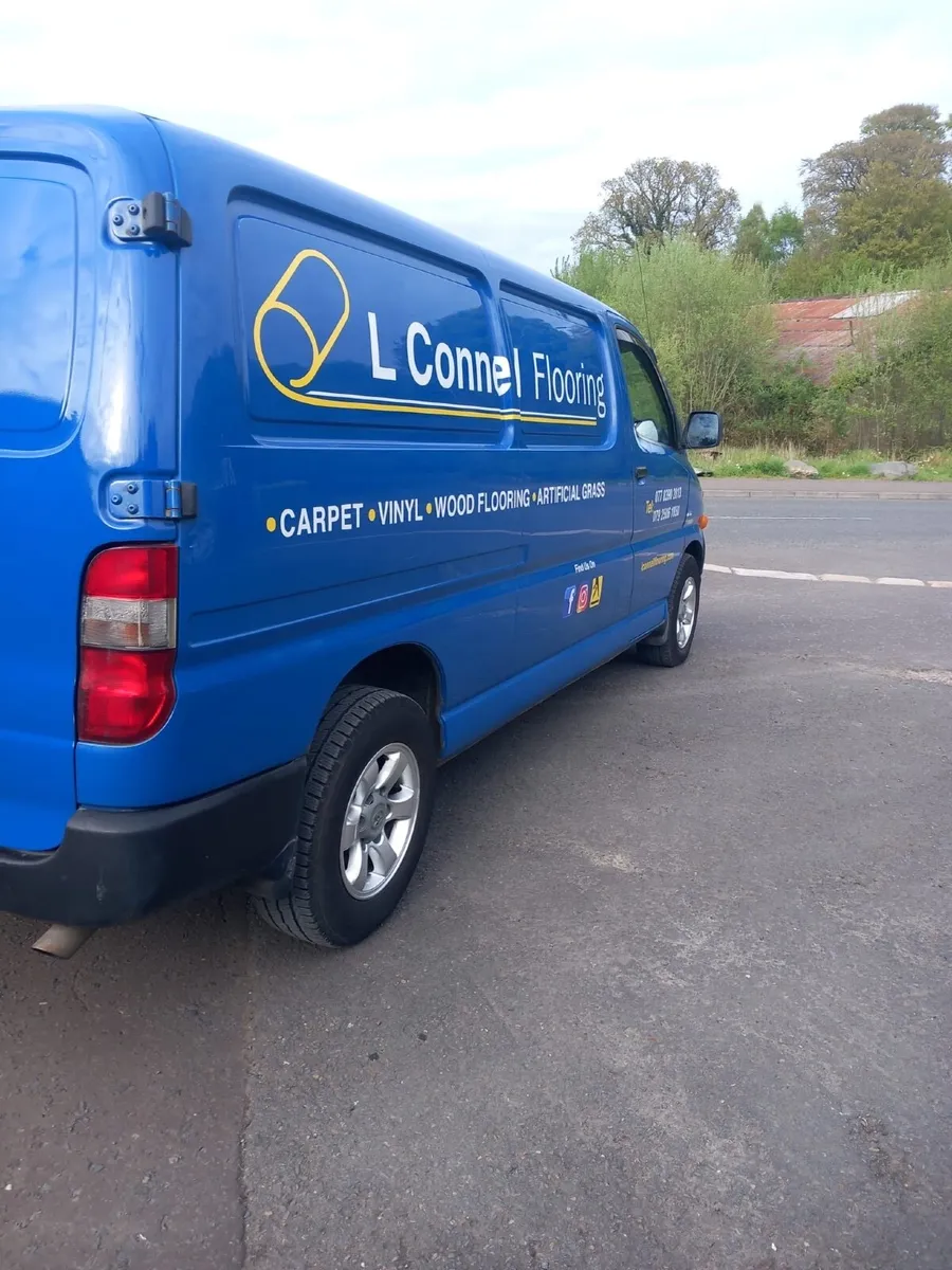 Toyota HiAce 2006 - Image 1