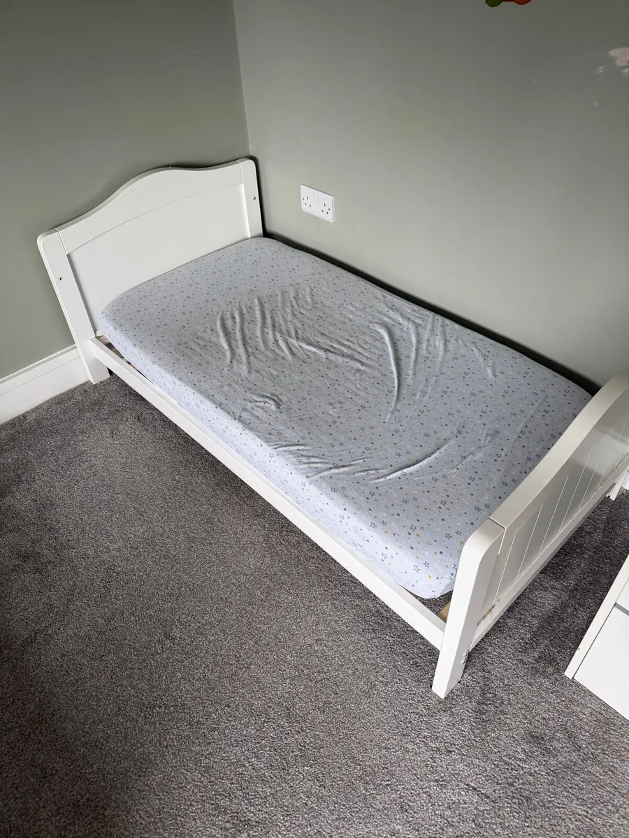 2 x Nested sorrento cot bed - Image 3