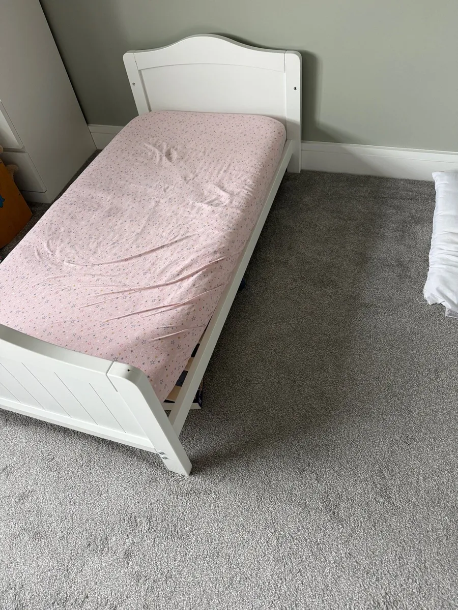 2 x Nested sorrento cot bed - Image 4