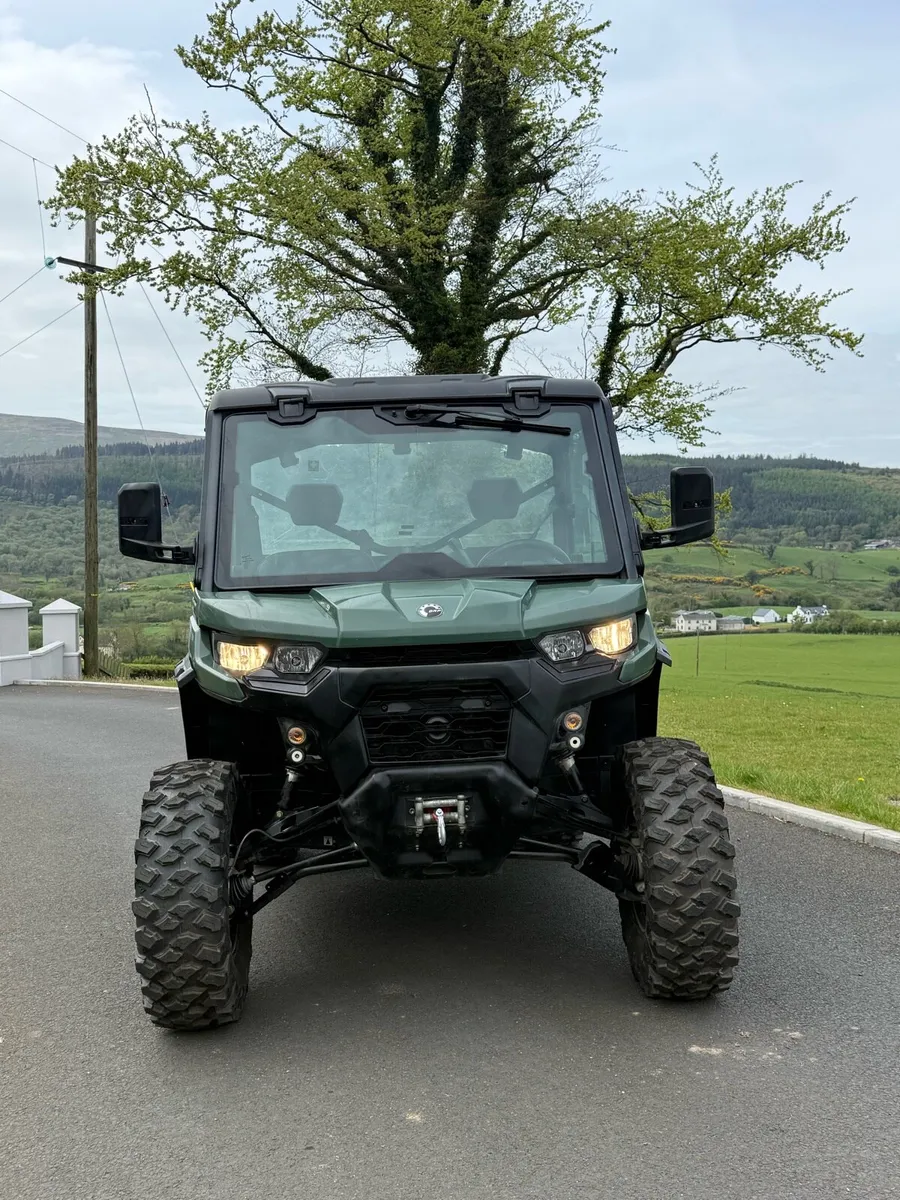 2024 Can am Traxter HD9 - Image 3