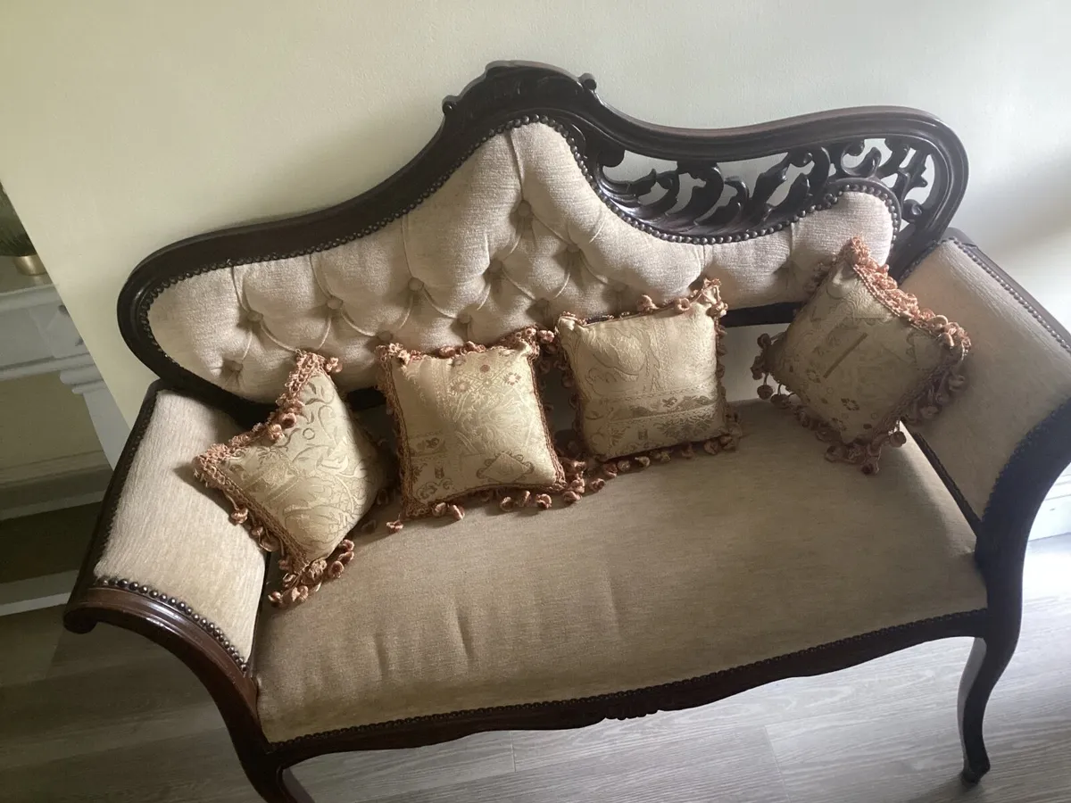 Hall seat - Image 1