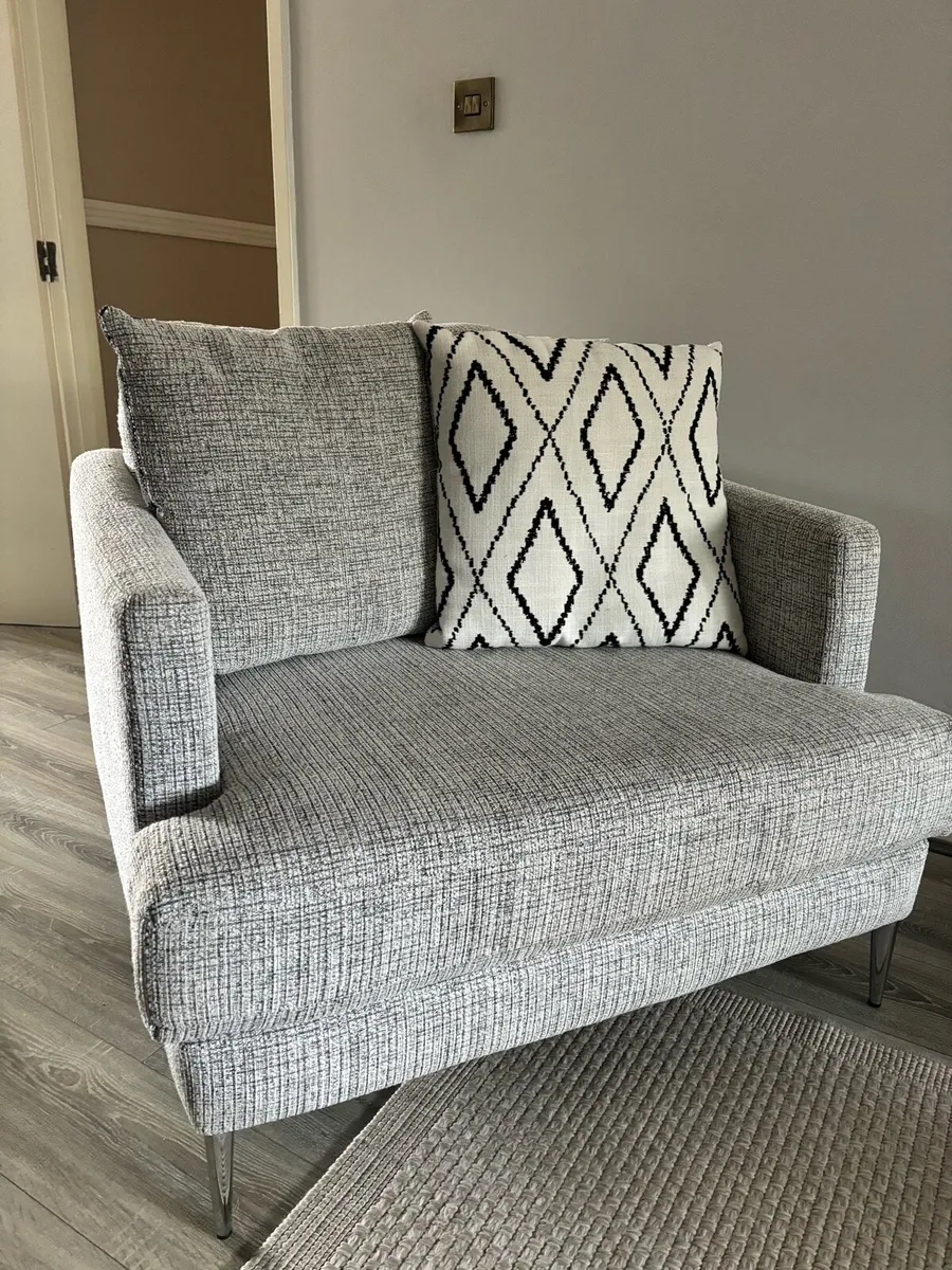 Sofa - Image 4