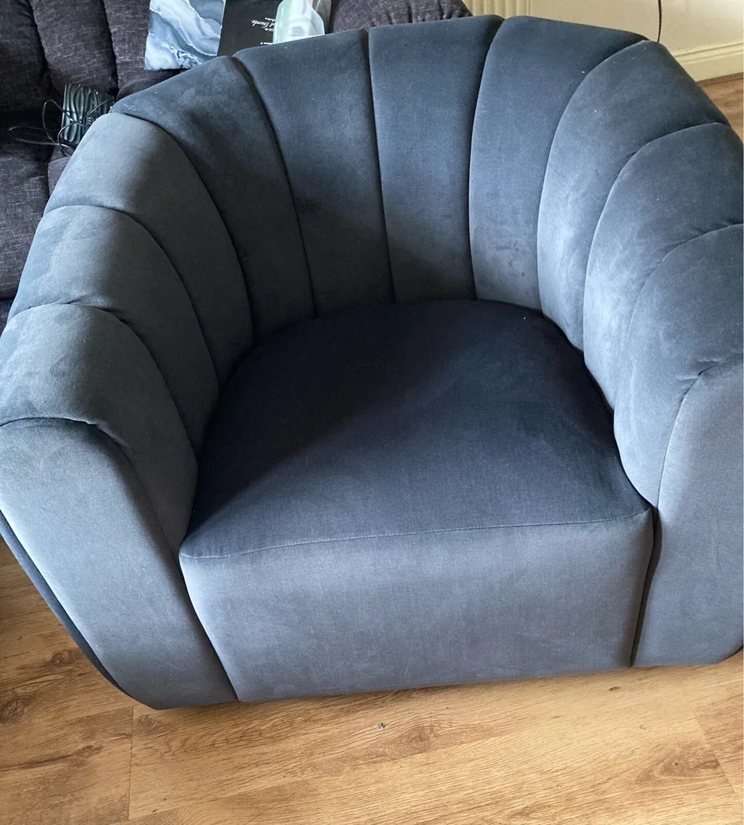Armchair swivel never used - Image 1