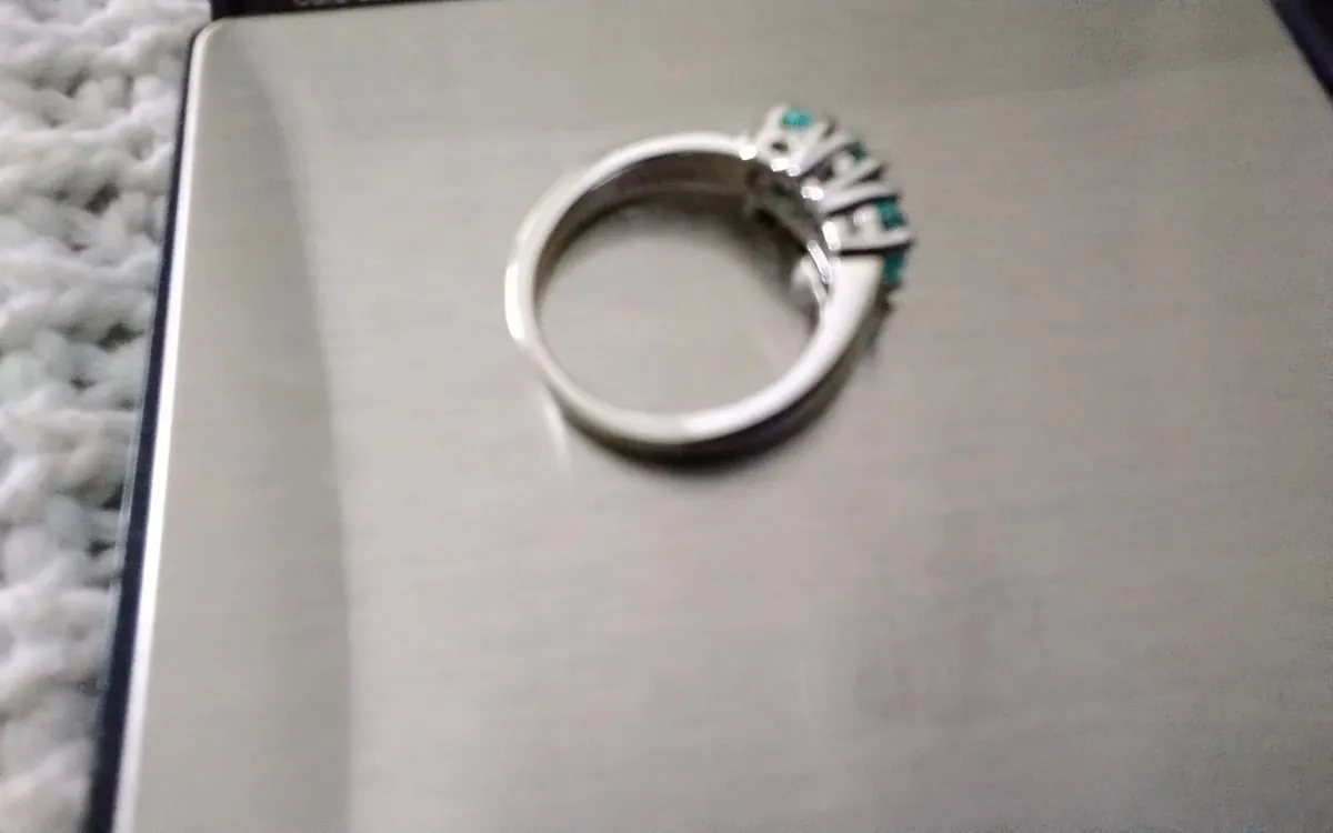 Sterling silver vintage AQUAMARINE trilogy ring - Image 3