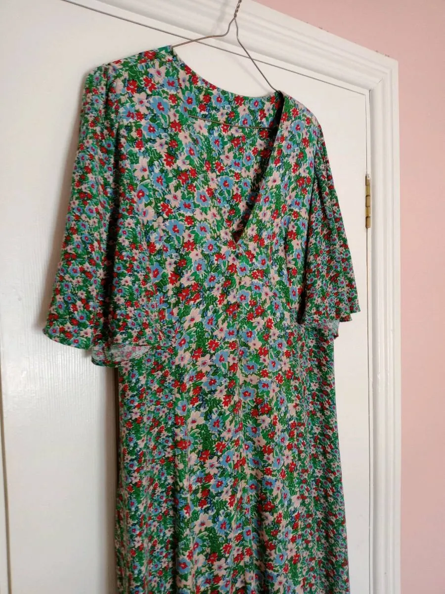3 NEW DRESSES FOR €65!!! - Image 3