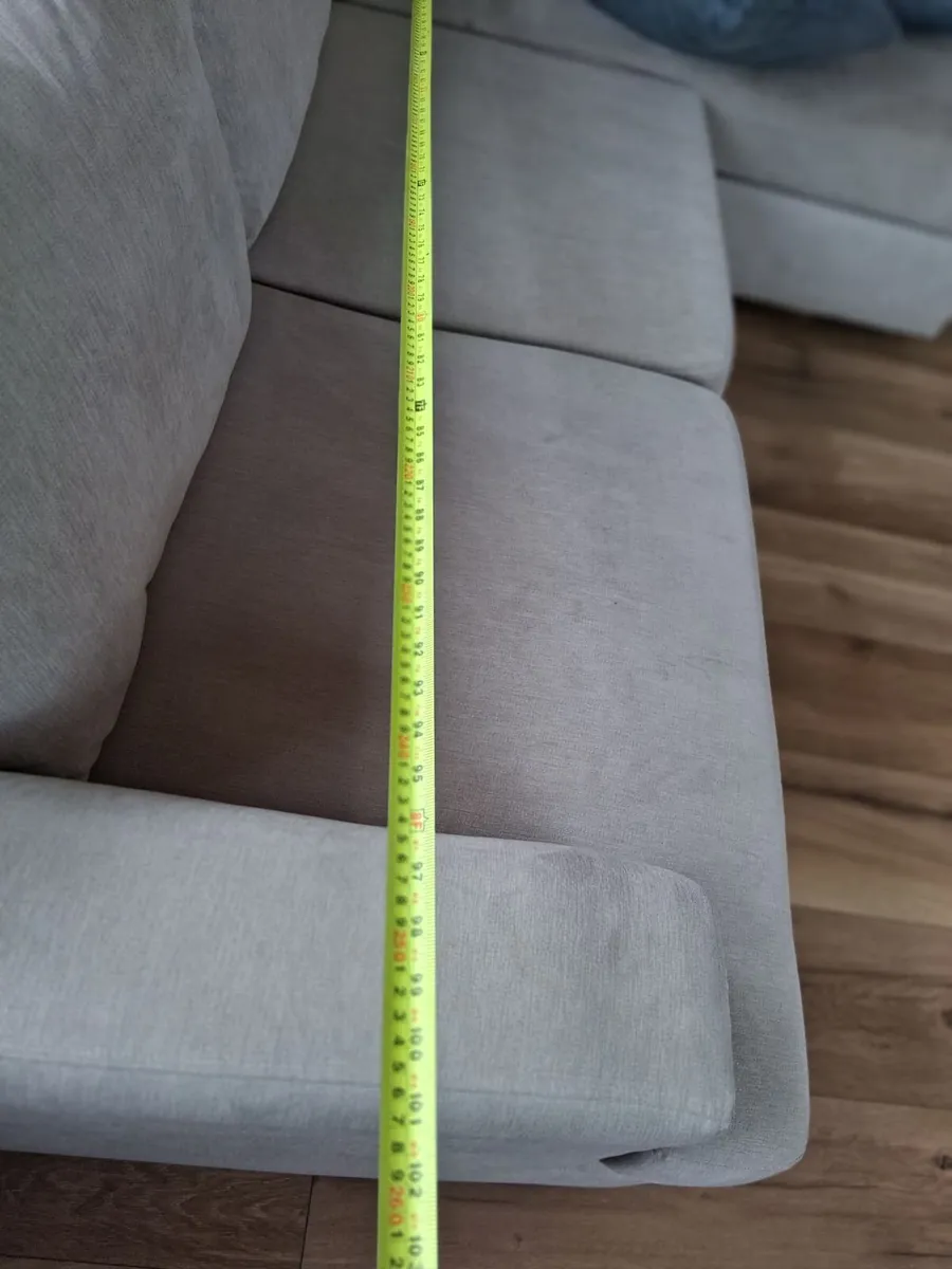 Couch - Image 4