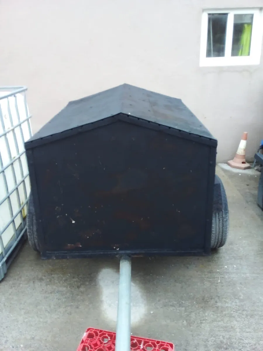 Dog box - Image 2