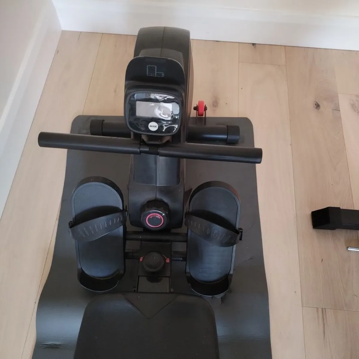 Rowing machine - Image 1