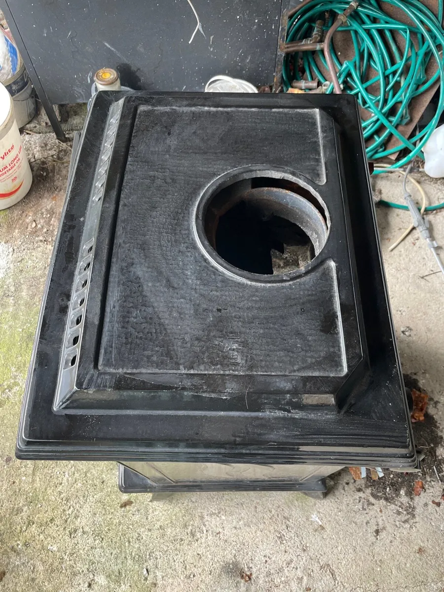 Blacksmith Stove. - Image 3