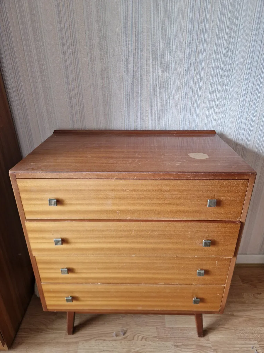 Vintage Mid-Century Style Chest of 4 Drawers - Image 4