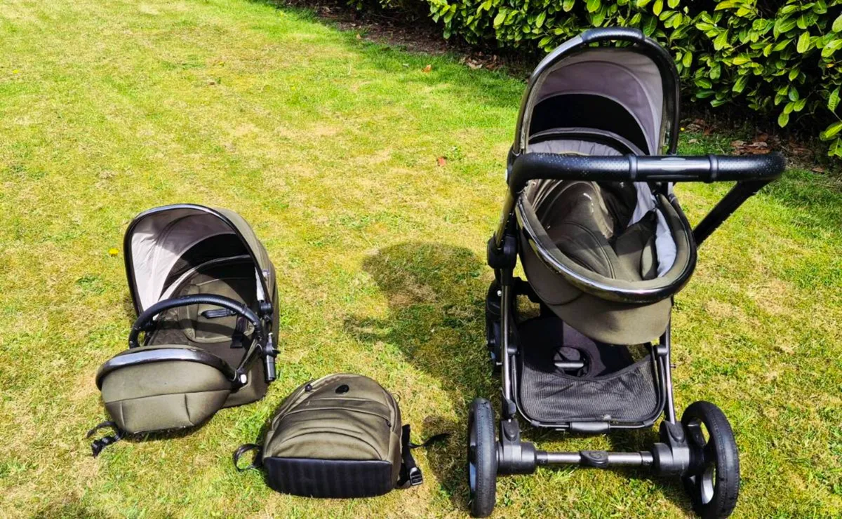 EGG Stroller &  Travel System - Image 1