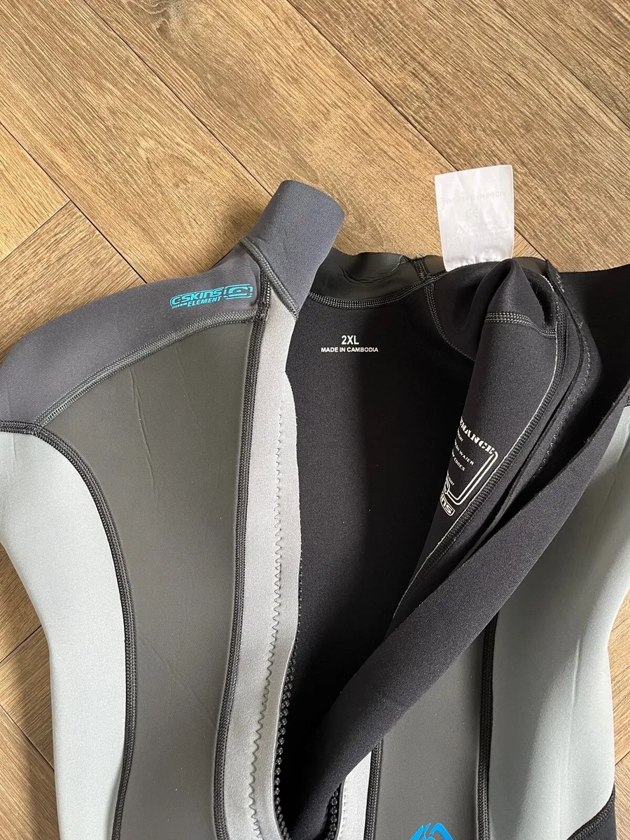 Wet suit - Image 1