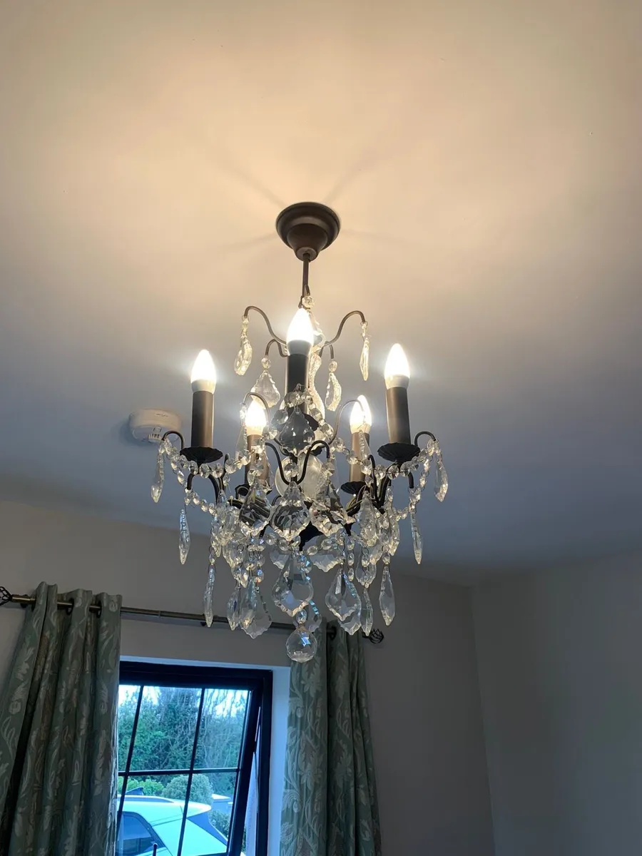 Glass chandelier *price drop* - Image 1