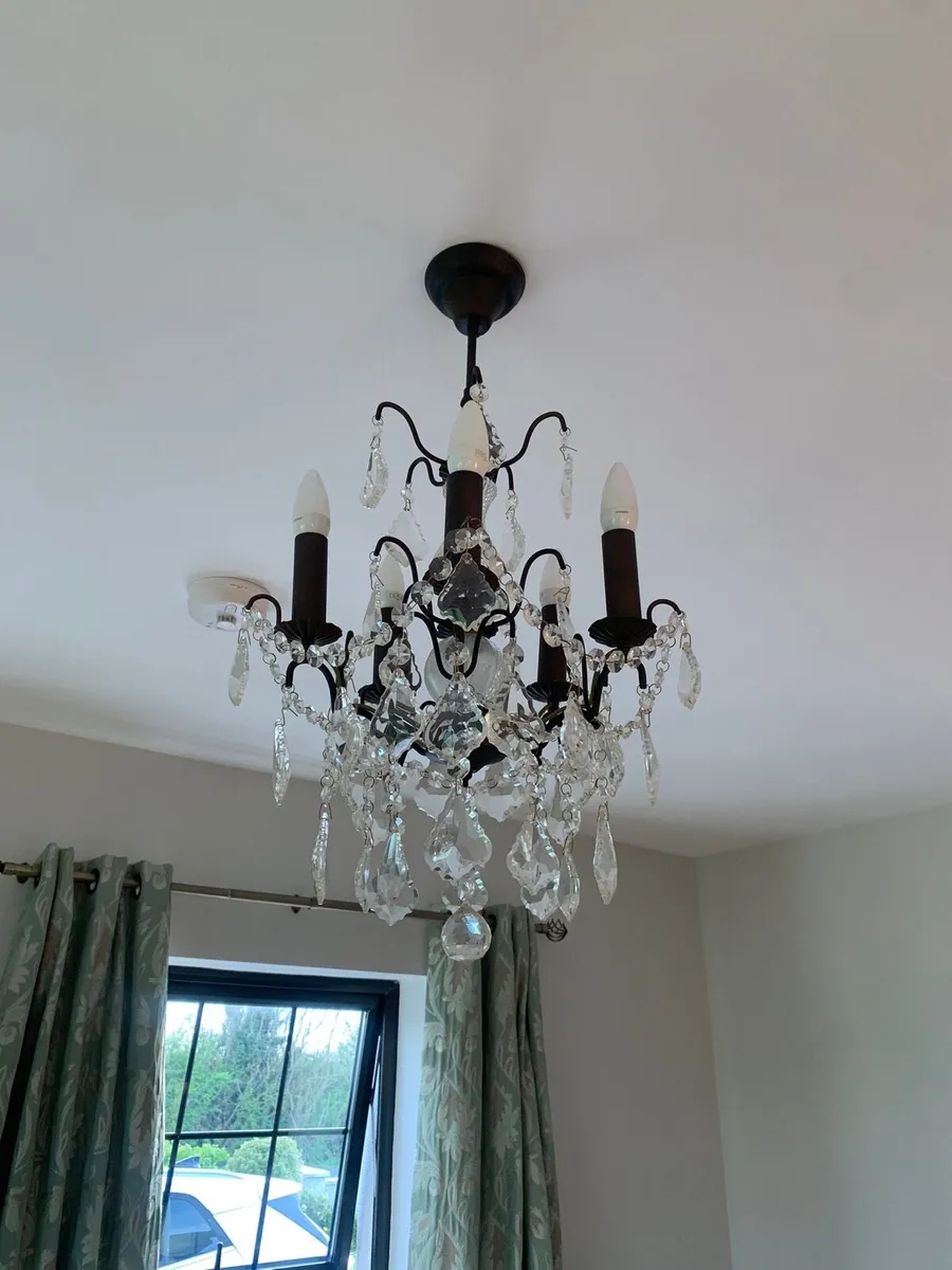 Glass chandelier *price drop* - Image 2