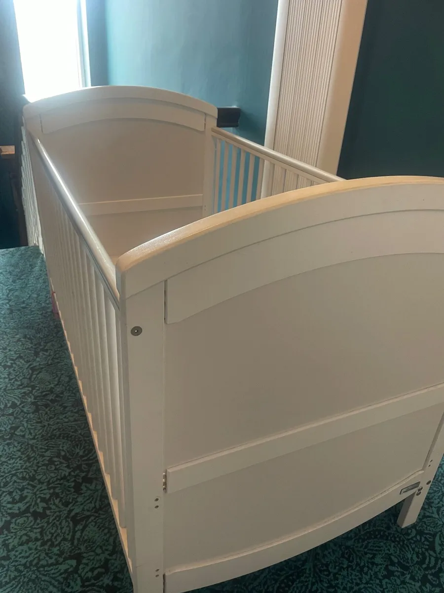 Cot bed - Image 2