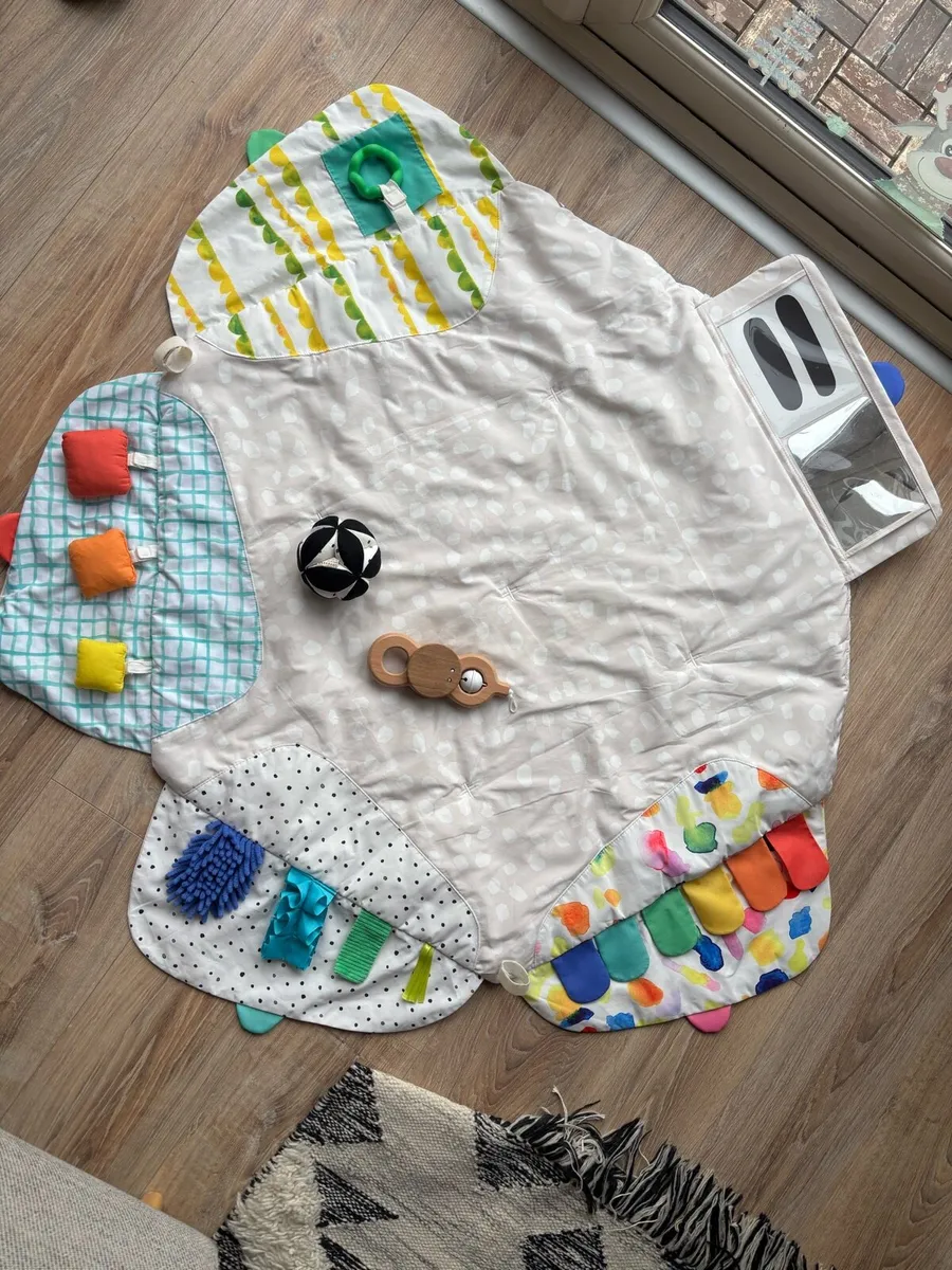 Lovevery play gym - Image 1