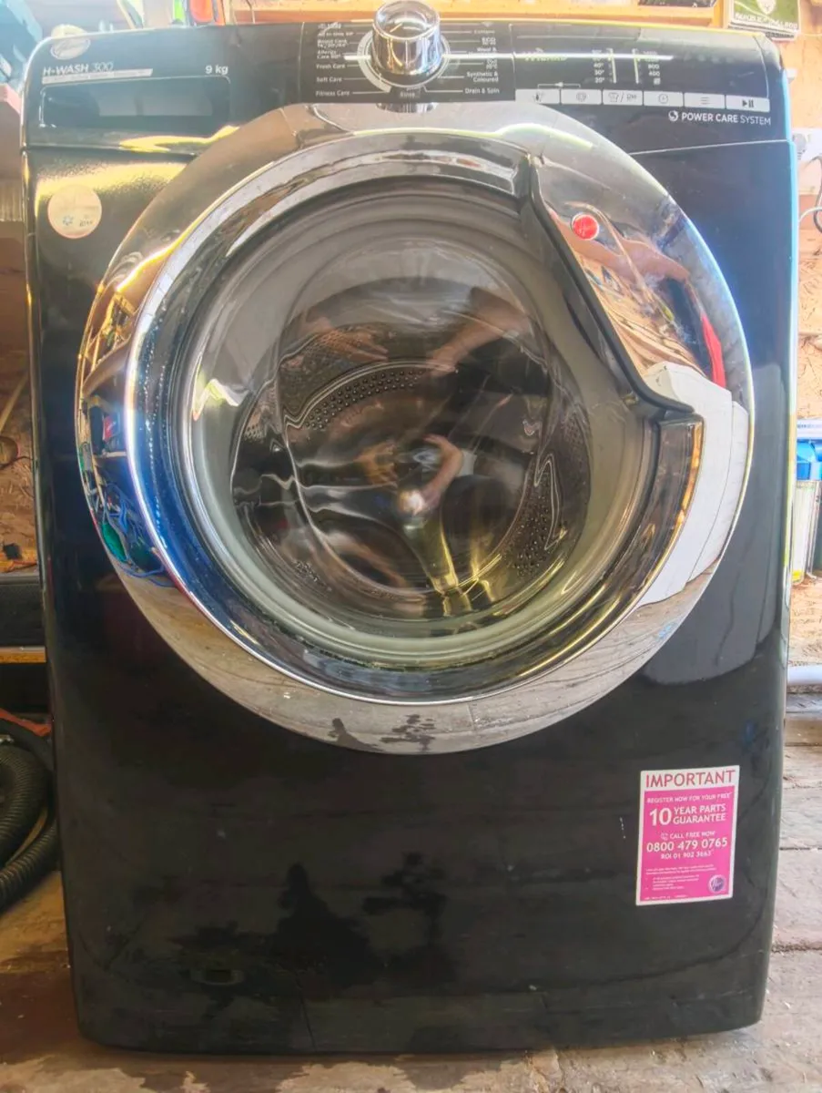 Hoover washing machine 9kg black - Image 1