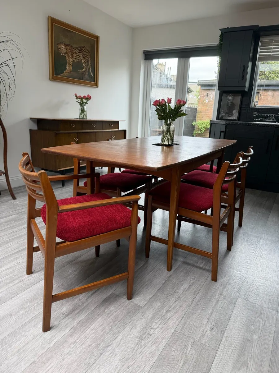Mid Century Dining Chairs x 6 - Image 1
