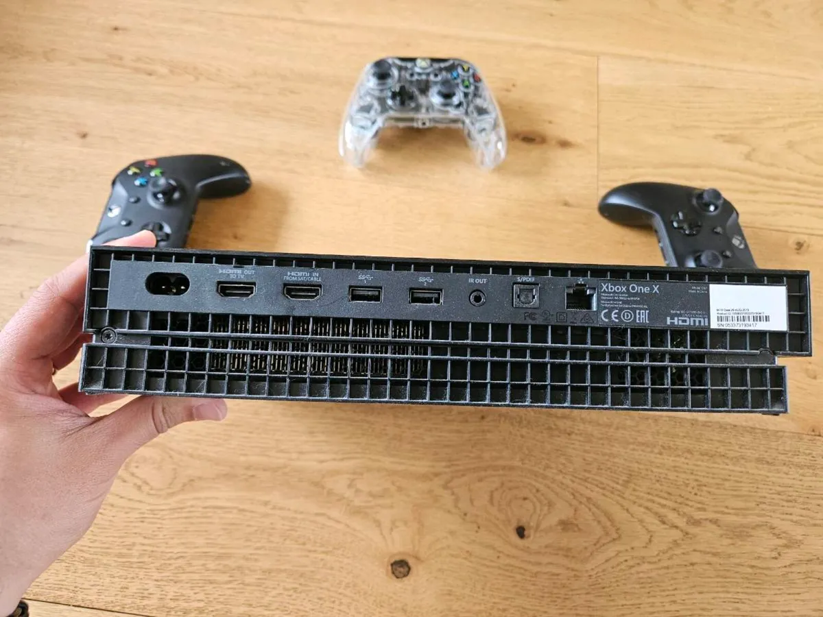 Xbox ONE X (1TB) with x3 controllers - Image 2