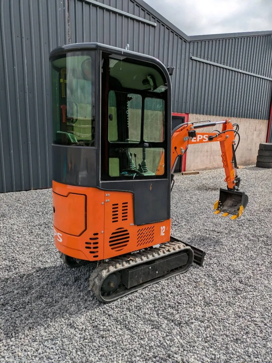 Nuoman 1.2 ton mini digger - Image 2
